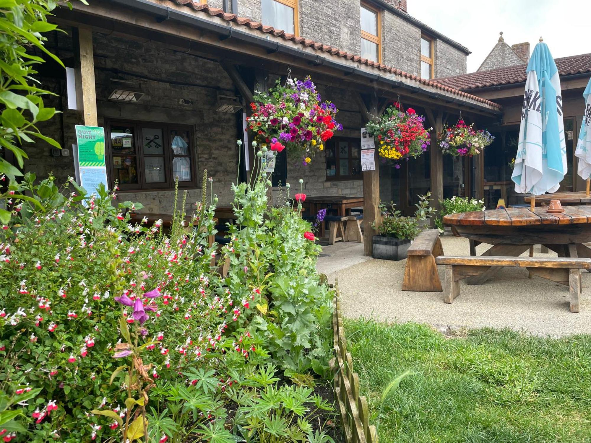 Cross Keys Inn Lydford-on-Fosse المظهر الخارجي الصورة