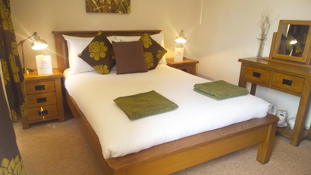 Cross Keys Inn Lydford-on-Fosse المظهر الخارجي الصورة