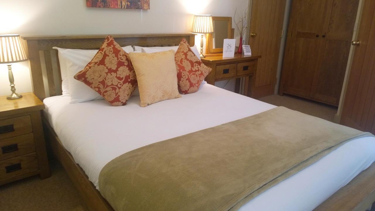 Cross Keys Inn Lydford-on-Fosse المظهر الخارجي الصورة
