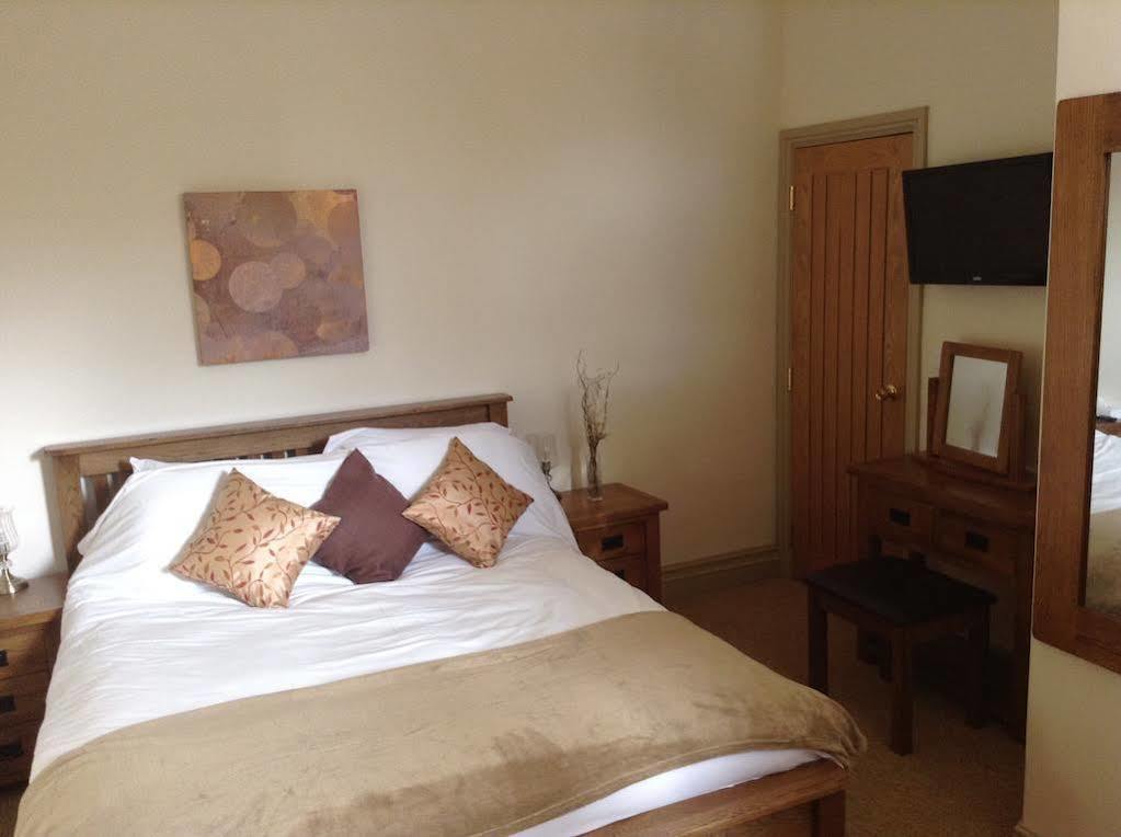 Cross Keys Inn Lydford-on-Fosse المظهر الخارجي الصورة